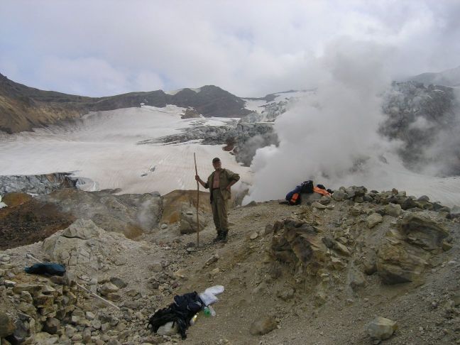 Mutnovskaj_krater_2006_04.jpg